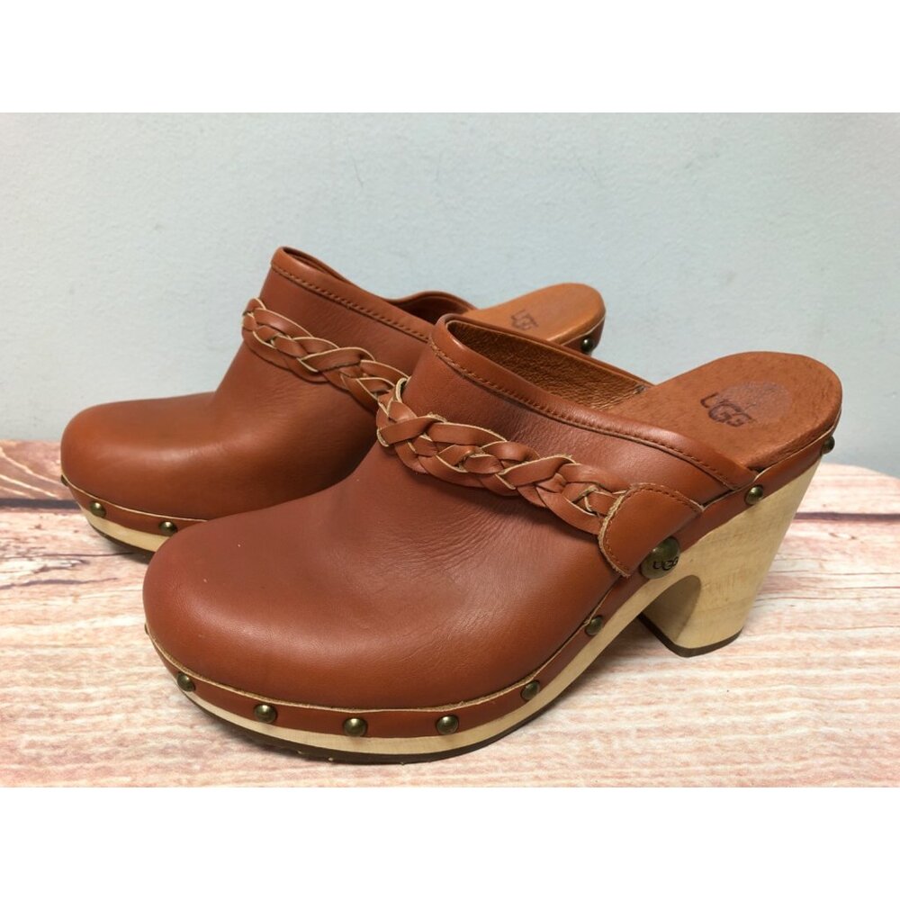 UGG Brown Leather Slip On Platform Clog Womens 7/38 (9g24)